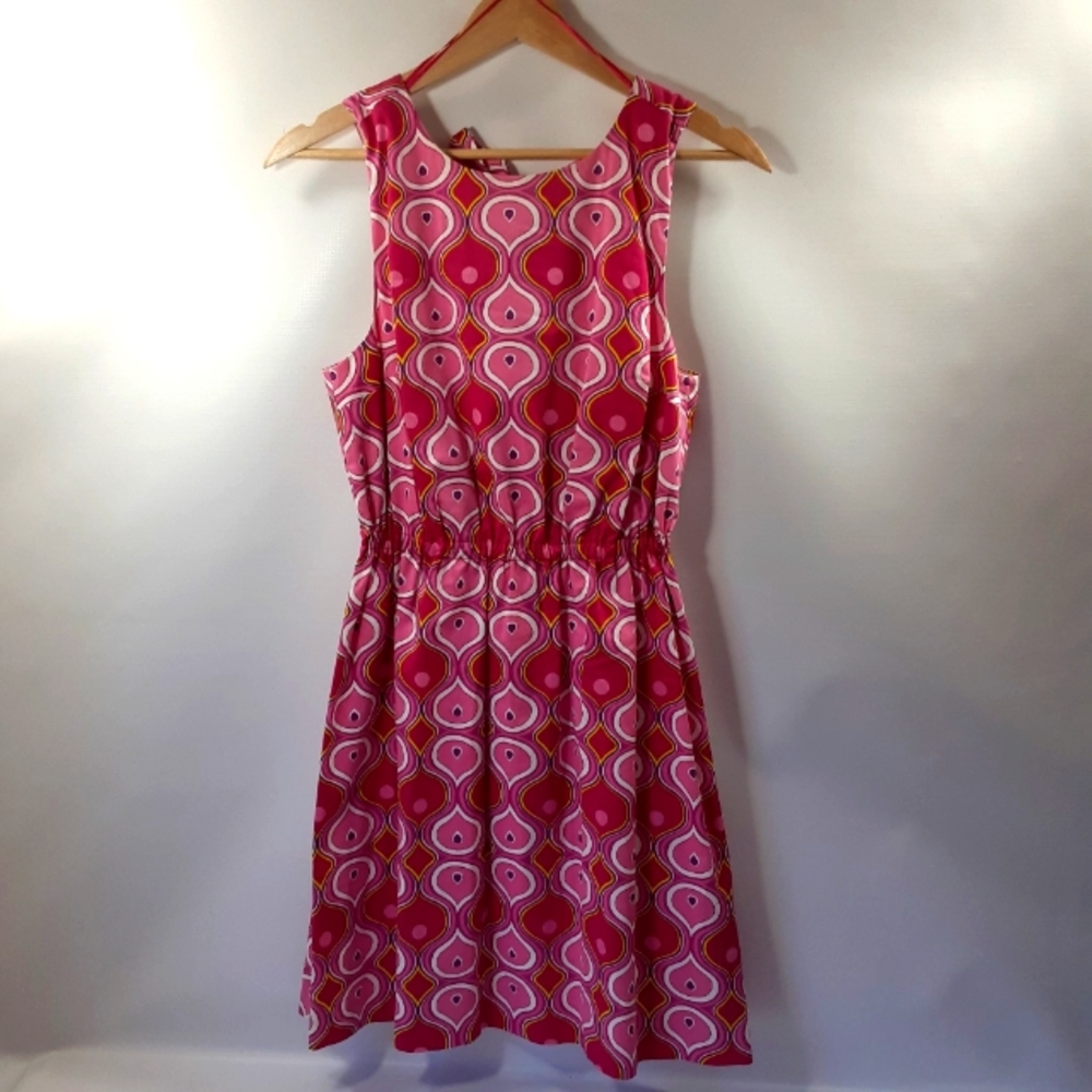 Ellen & Ollie Size 4 Pink and White Sleeveless Dress with Back Cutout an…